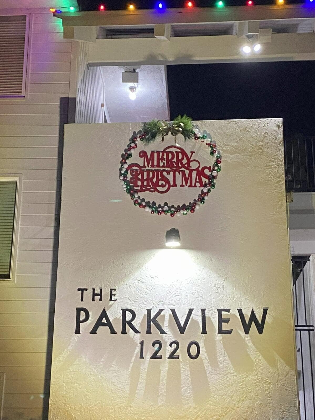 Giant Wreath and Lights on Roofline